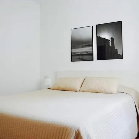 Fantastic 1 Bedroom In Town Centre Apartamento